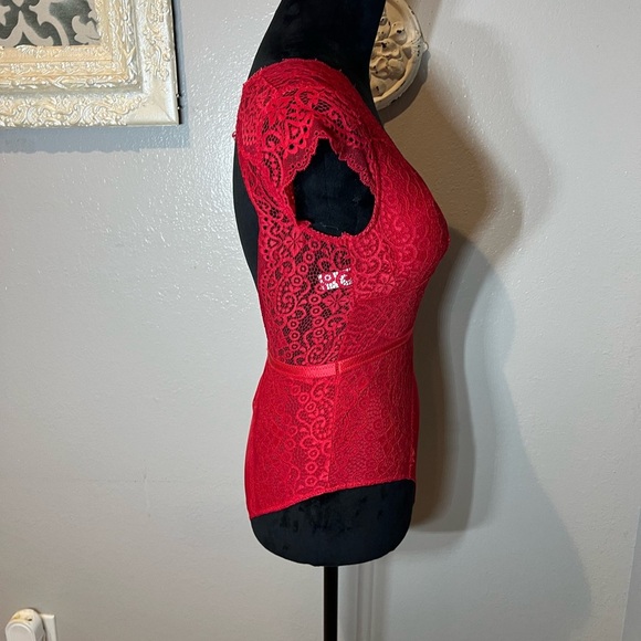 Sophie B. Scarlet Lace Bodysuit - Picture 6 of 10